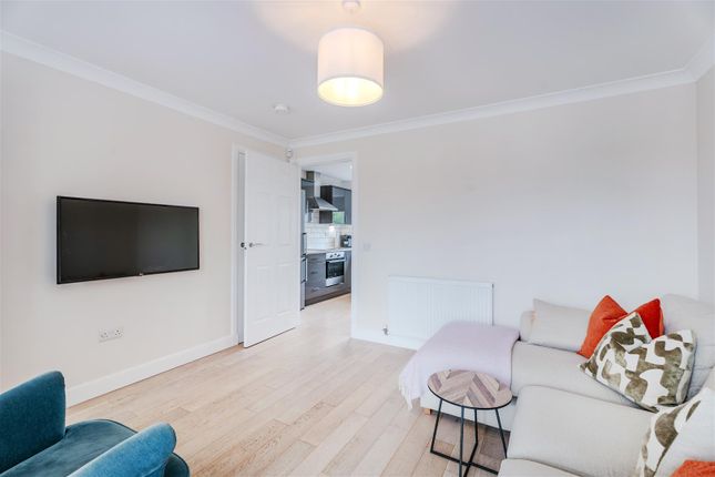38, Spangler Crescent, Glasgow photo 4