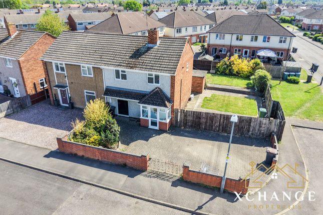 3-bed house on 15 Raynor Crescent, BEDWORTH, £215,000