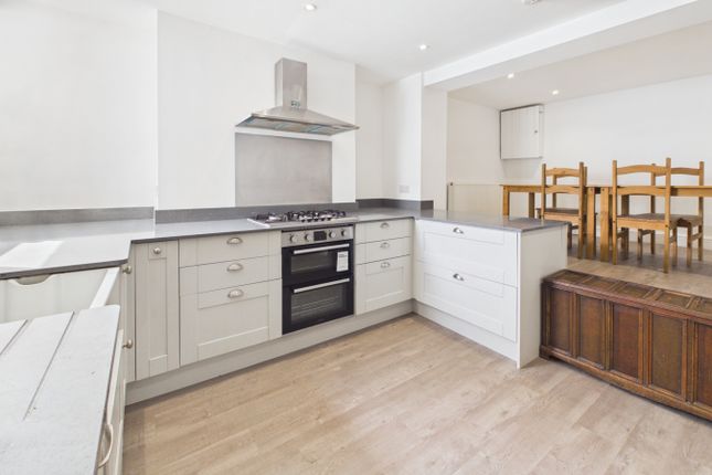 4 Penare Terrace, Penzance photo 4