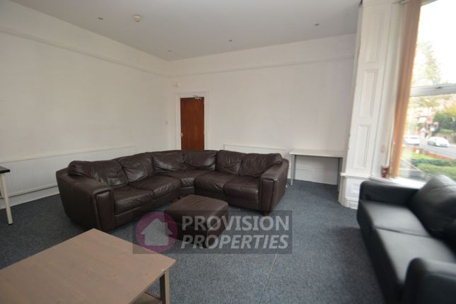 Terraced house to rent in Cardigan Road, Hyde Park, Leeds