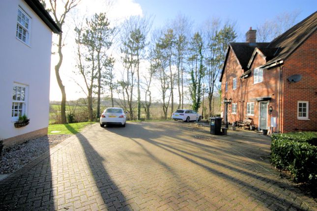 Detached house to rent in Forest Path, Silsoe, Bedford