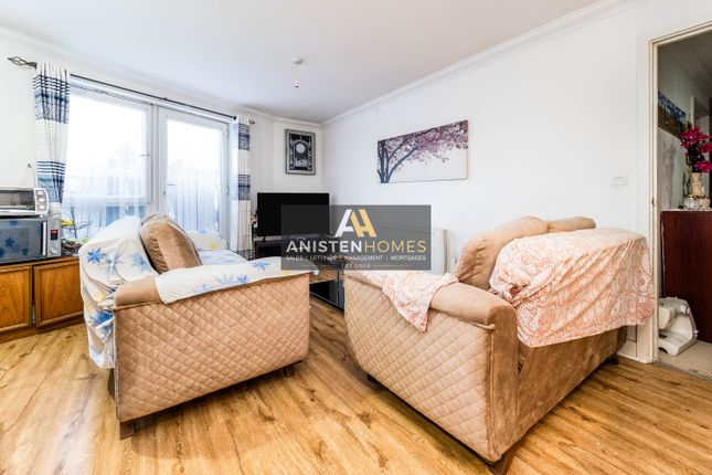 Flat for sale in Montague House, 527 Green Lane