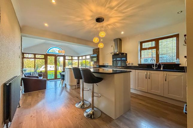 97a, Rayleigh Avenue, Leigh-on-Sea photo 4