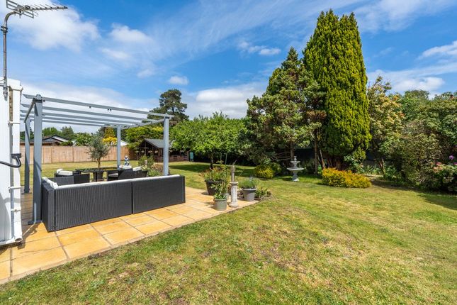 52, Ashurst Road, Ferndown photo 3