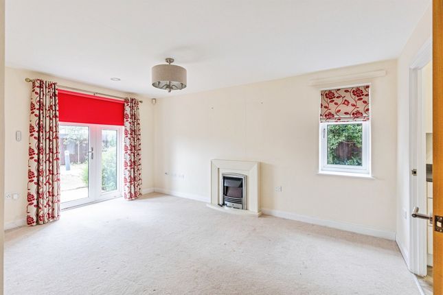 Flat 12, Rosebud Court, 44, Westfield Road, Wellingborough photo 4