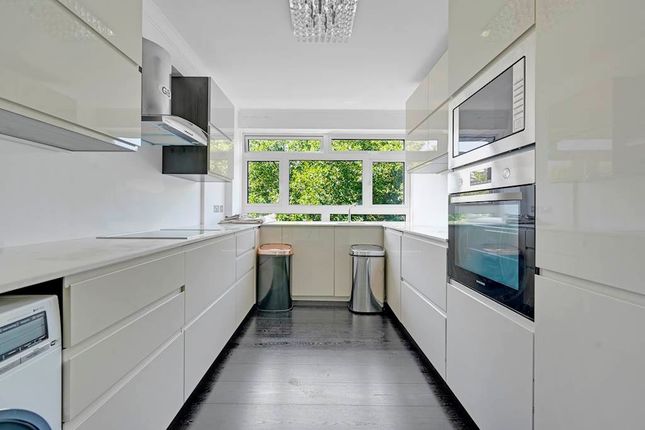 Monckton Court, Strangways Terrace, London photo 4