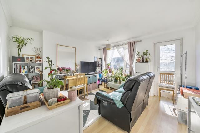 64, Finucane Court, Richmond photo 4