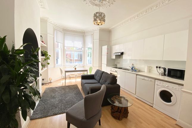 Ground Floor Flat 30, Hemstal Road, London photo 2
