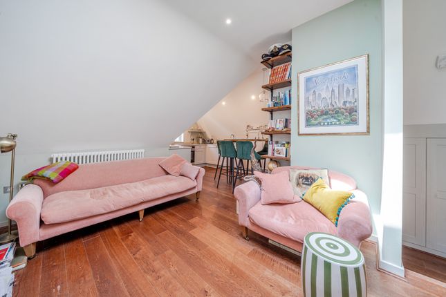 Flat 7A, New Court, Liston Road, Marlow photo 3