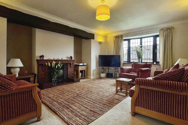 16, Tudor Way, Congleton photo 3