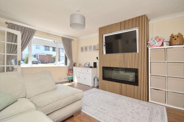 11, Holmoak Road, Bristol photo 4