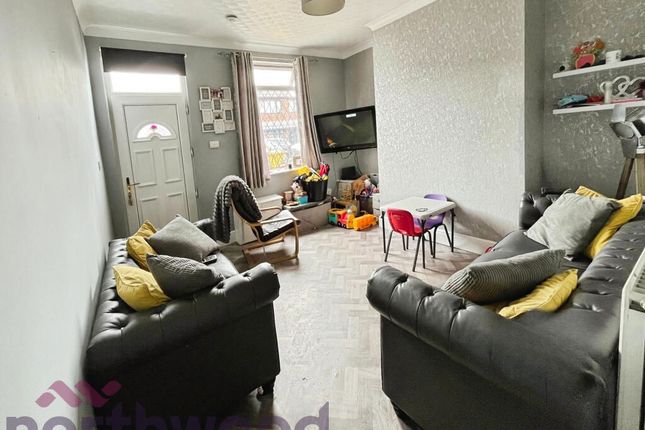 27, Fairclough Street, Warrington photo 3