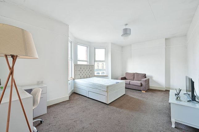 Thumbnail Flat to rent in Caldecot Road, Camberwell, London