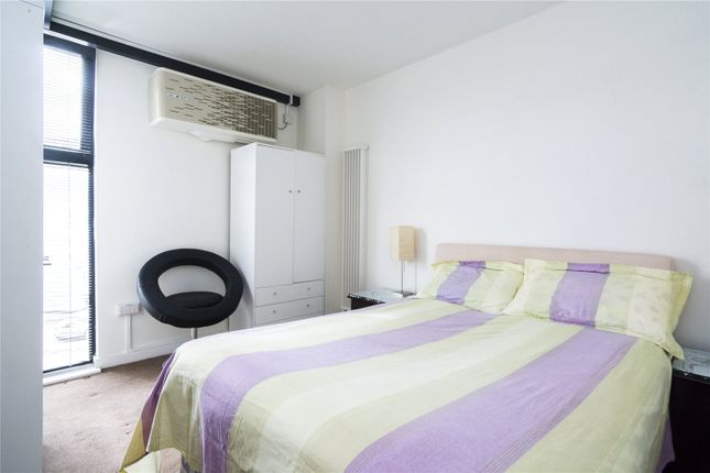 Flat to rent in Hallings Wharf Studios, 1 Channelsea Road, Stratford, London