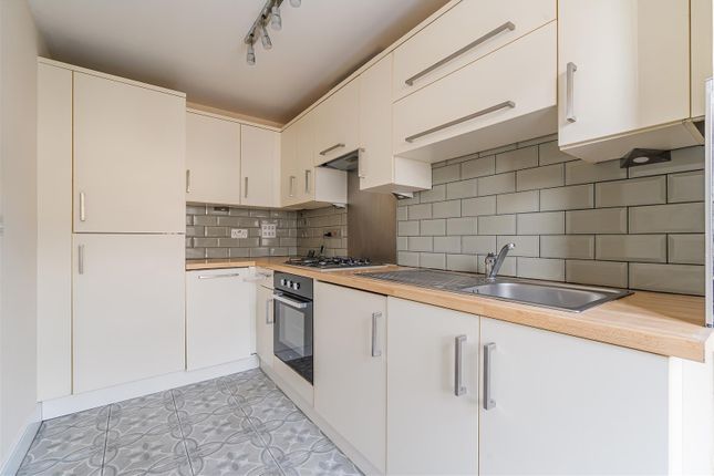 5, Bellefield, Slough photo 2