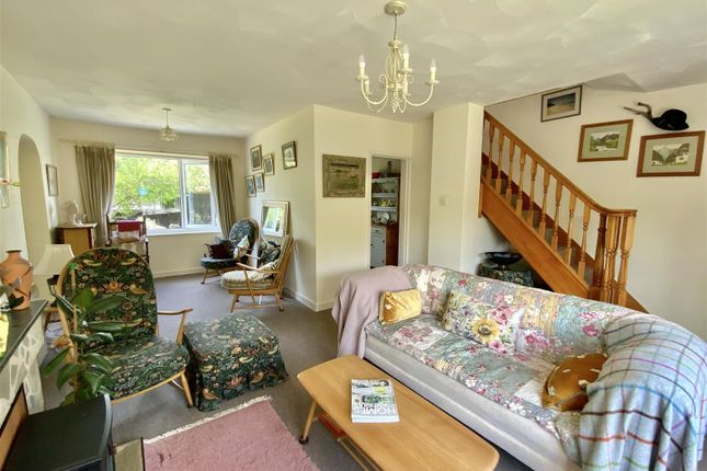 34, Goran Avenue, Stony Stratford photo 4