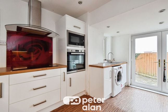 35, Salisbury Close, Merthyr Tydfil photo 4