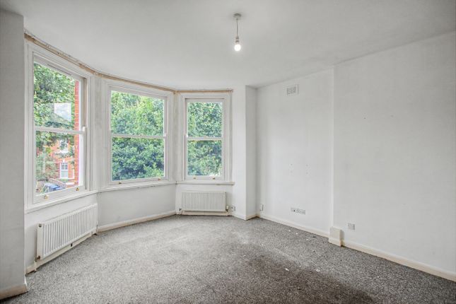 187E, Walm Lane, London photo 3