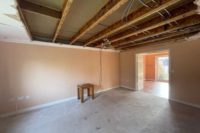 49 Kingfisher Road, North Cornelly, Bridgend photo 3