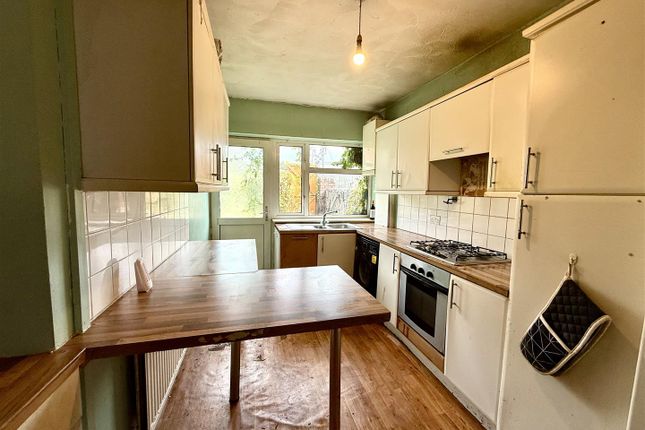 5, Cross Street, Resolven photo 3