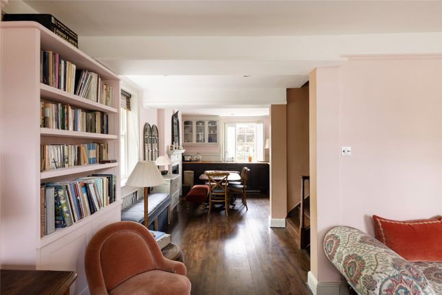 SL Flat 3, Chelsea Studios, 416, Fulham Road, London photo 4