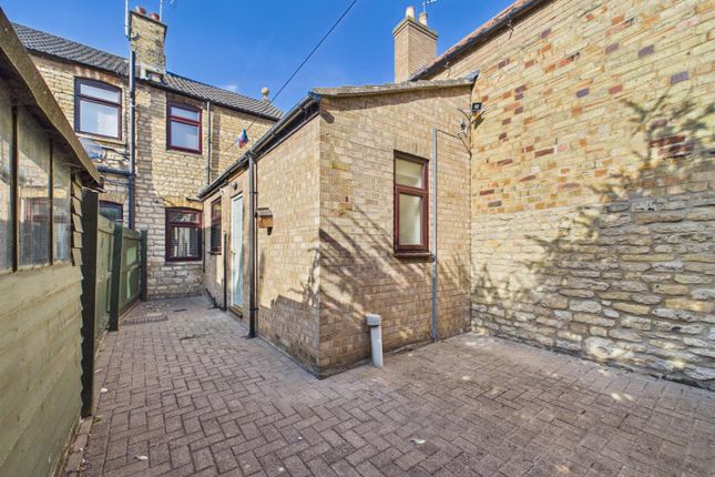 20, Empingham Road, Stamford photo 2