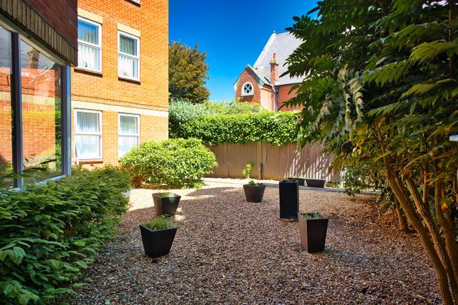 Property for sale in Harrison Court, Hitchin