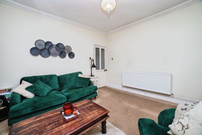 32, Main Road, ALFRETON photo 4
