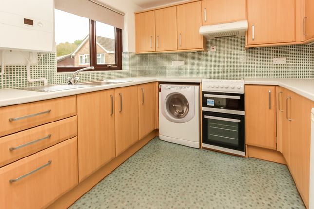 12, Muirfield Road, Wellingborough photo 3