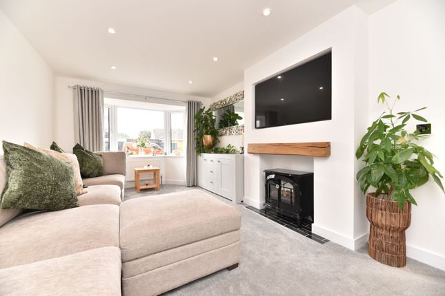 27 Bramley Avenue, St. Ives photo 4