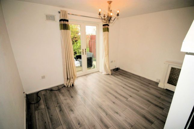 Falstone Green, Wigmore, Luton photo 2