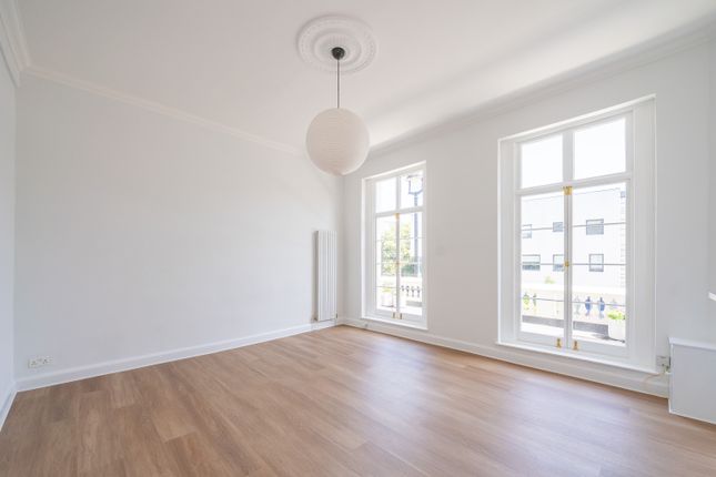 3C, Claverton Street, London photo 4