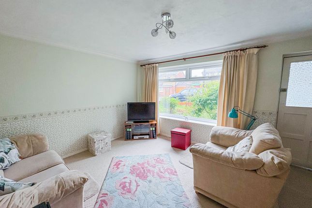 32 Brook House Close, Bolton photo 3