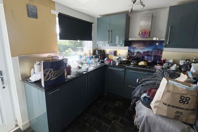 12, Tower Avenue, Barrhead photo 5