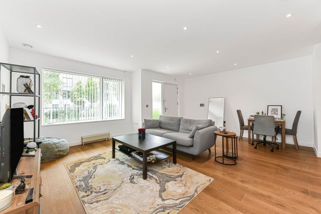 Thumbnail Flat for sale in Lassen House, Colindale Gardens