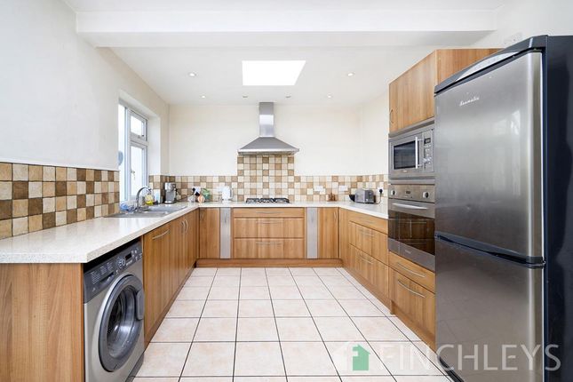 43 Lyndhurst Gardens, London photo 3