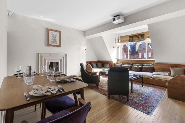 2-bed flat on Flat 23, 52, Pont Street, London, £6,998/mo