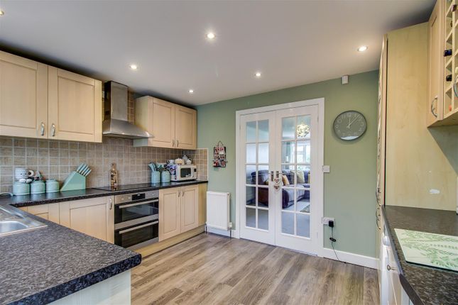 15, Norman Drive, Mirfield photo 4