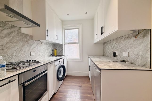 19A , Vaughan Road, West Harrow photo 3