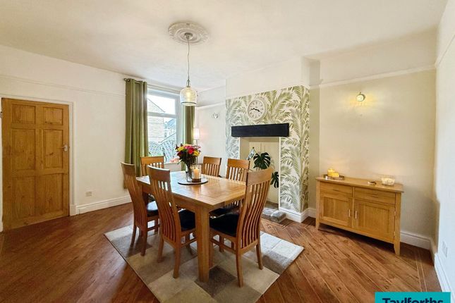 141 Gisburn Road, Barnoldswick photo 2
