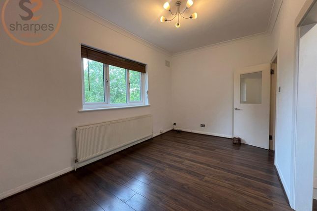 Copy of Flat 5, London photo 5