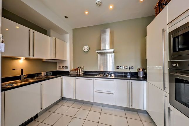 Flat for sale in Clifford Drive, Menston, Ilkley