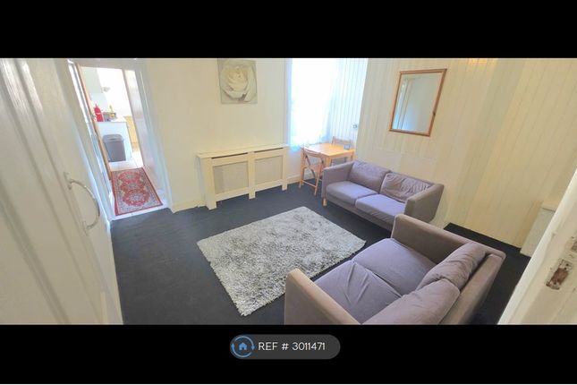 Selby Road, London photo 3