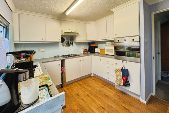 46, Palm Grove Court, Doncaster photo 2
