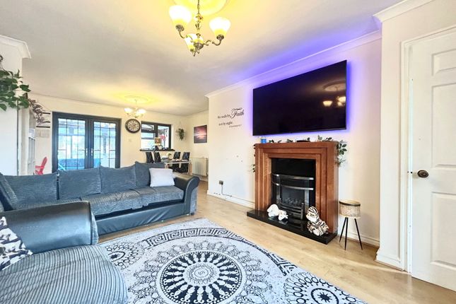1, Highland Mews, Bilston photo 3