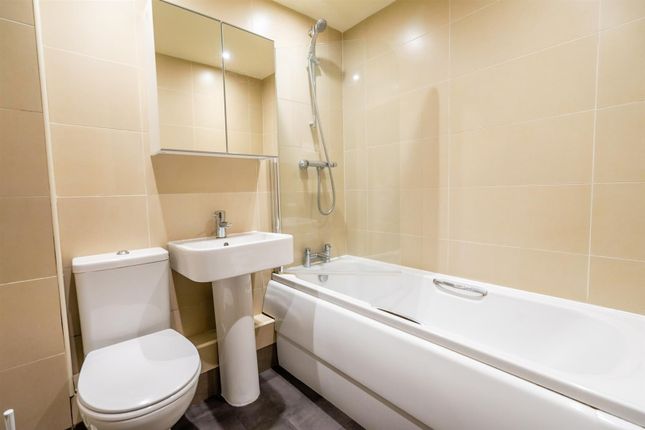 Flat to rent in 11 Crossley Court, Clarence Street, York