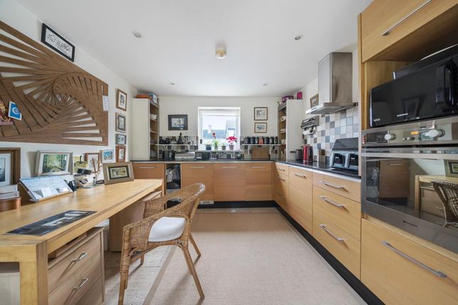 8A CRECY WALK, Crecy Walk, Woodstock photo 3