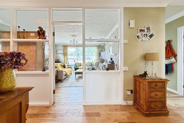 21, Whitegate Close, Minehead photo 3