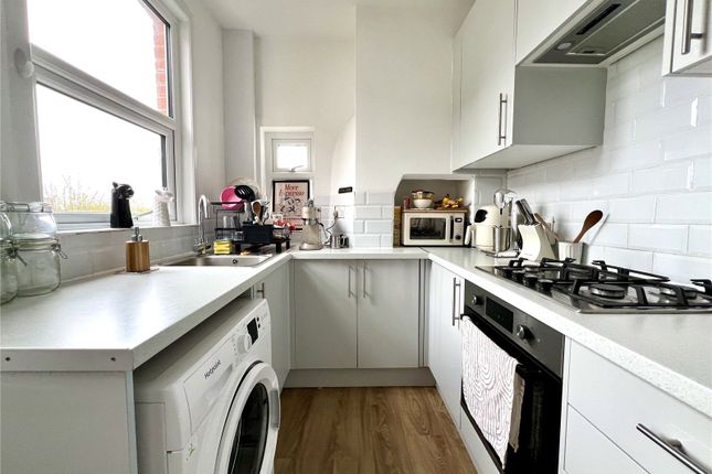 5, Brodie Road, Surrey photo 3