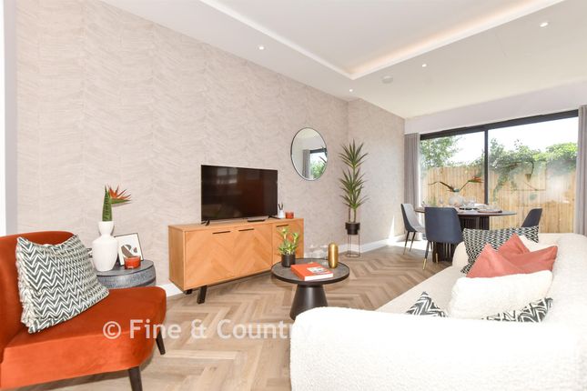 The Fairways, Convent Road, Broadstairs photo 4